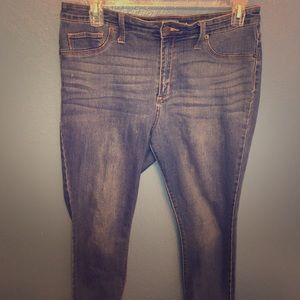:)) Size 14 Universal Thread Blue Jeans !